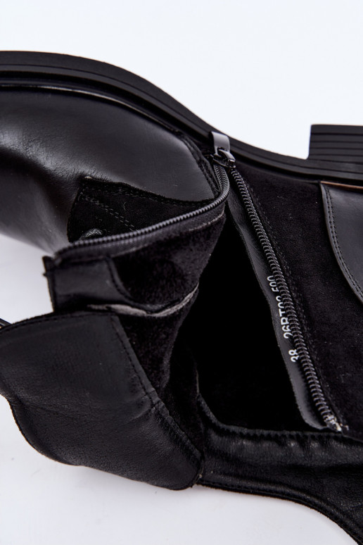 Ismerae schwarze Stiefeletten mit breiten Absätzen