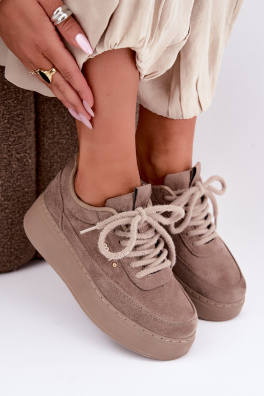 Sneaker aus Veloursleder mit Plattform in Ton Teysa