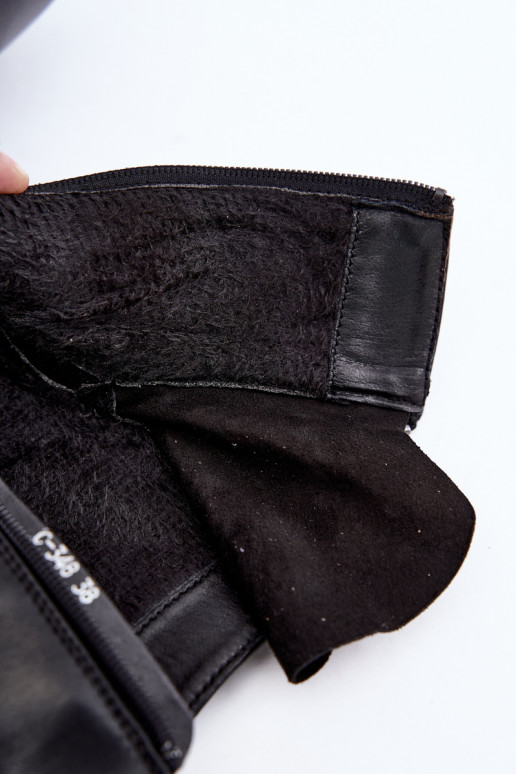 Damen isolierte Ankle Boots mit Dekoration in Schwarz Inenia