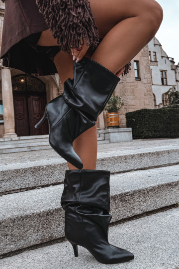 Slouchy Stiefeletten mit Absatz in schwarz Gelra