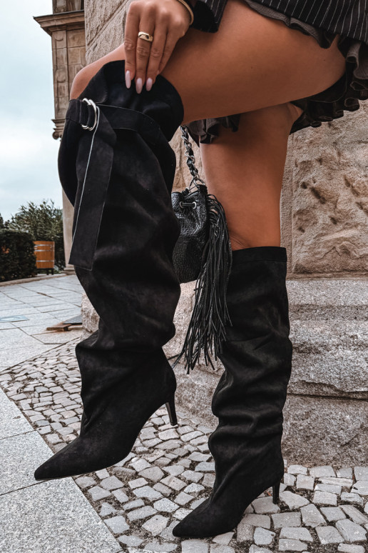 Schlüpfschuhe für Damen bis zum Knie mit Absätzen in schwarzer Farbe Rosena