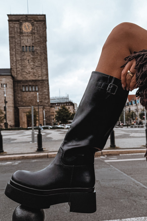 Damenstiefel bis zum Knie mit Plattform und Schnallen in schwarzer Farbe Fenley