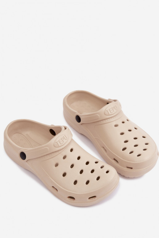 Aderis sandfarbene leichte Clogs