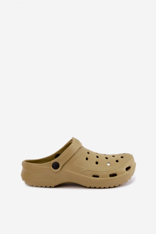 Aderis grüne leichte Clogs