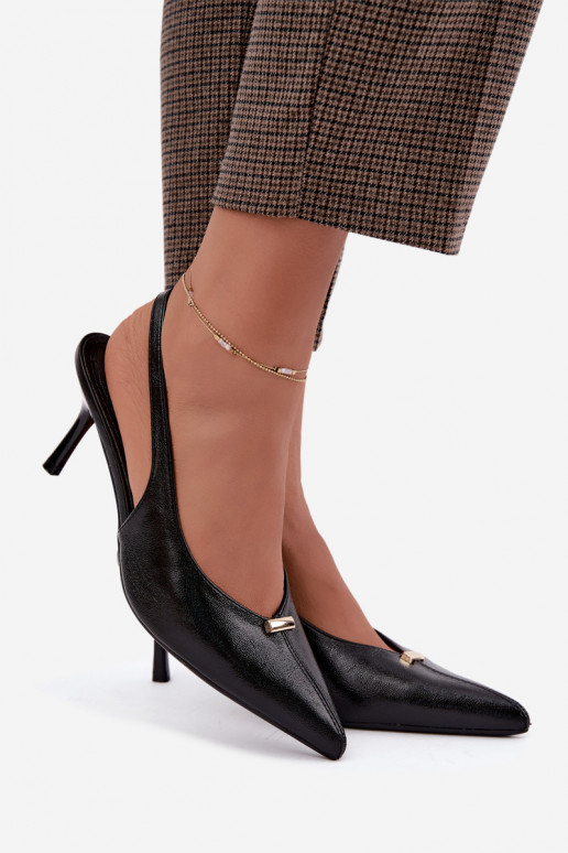 Inessae schwarze High Heels mit dekorativen Details