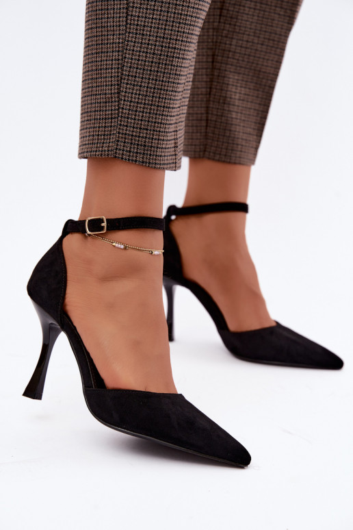 Ladessa schwarze Wildlederschuhe mit Riemen