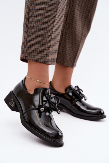 mit Lackeffekt Haut Schuhe Feminin mit Bändern T.Sokolski AN J26-190 schZuarze Farbe 2