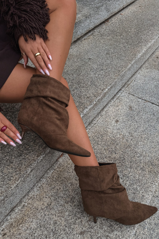 Khaki Slipper Stiefeletten mit Absatz Loralia