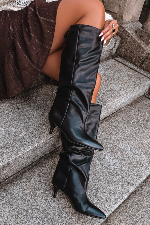Stiefeletten mit Absatz aus schwarzem Kunstveloursleder Desya