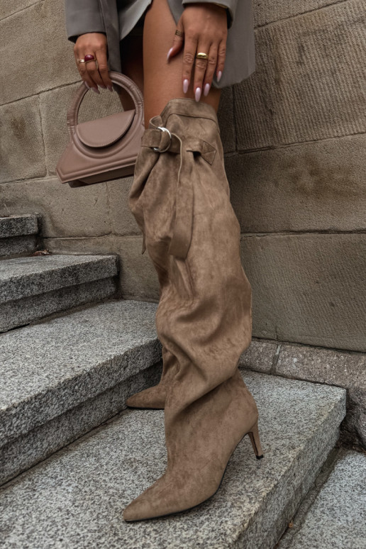 Damen-Slipper-Kniehohe Stiefel mit Absatz in Sand Rosena