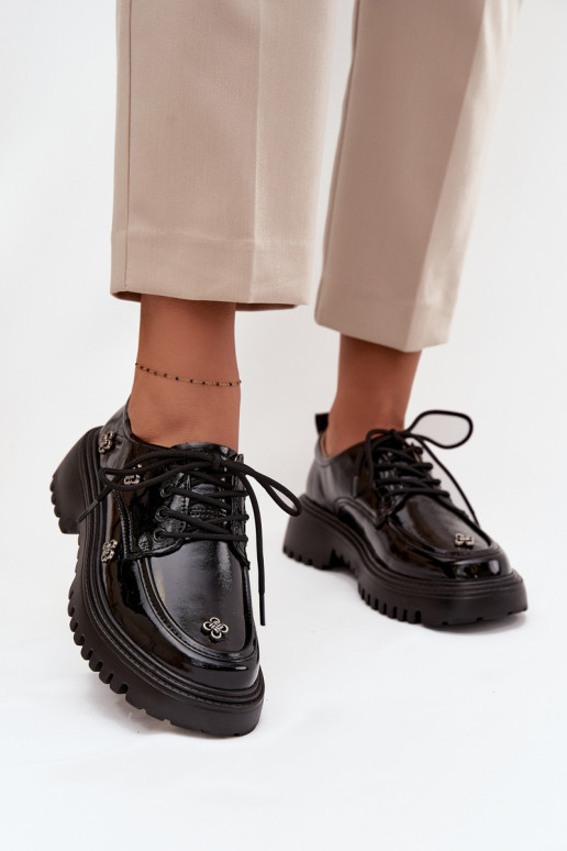 Lackleder-Damenschuhe mit Schnallen in Schwarz Artiker 57C0333