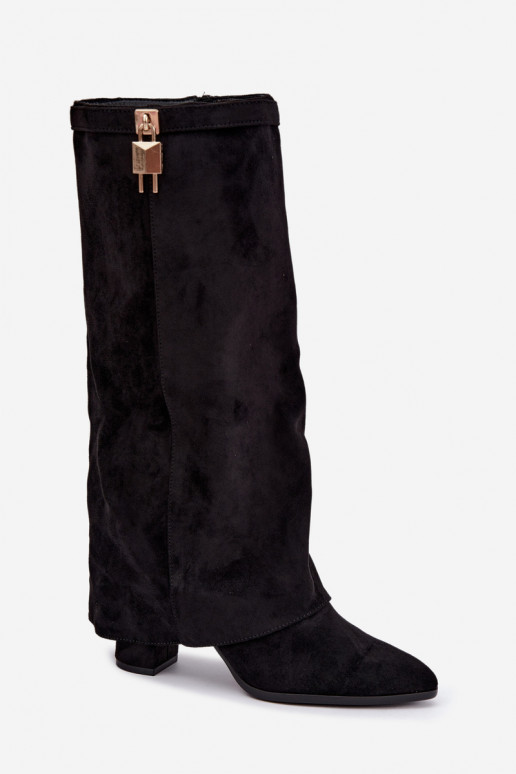 Warmes langes Stiefel mit Absätzen und eingebautem goldenen Dekor in schwarzer Farbe Danessa