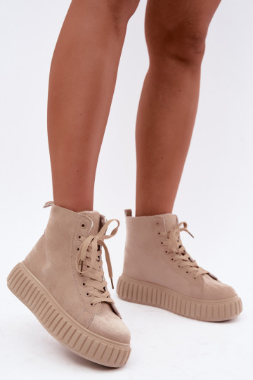 Warmes Freizeitschuhwerk aus Kunstsuede mit Plattform in sandfarbener Farbe Isaria