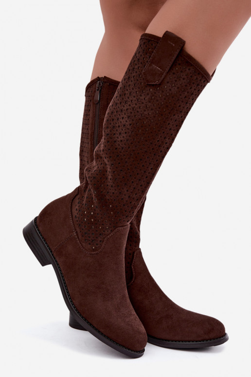 Hohe Stiefel mit Ausschnitten und breiten Absätzen, braun