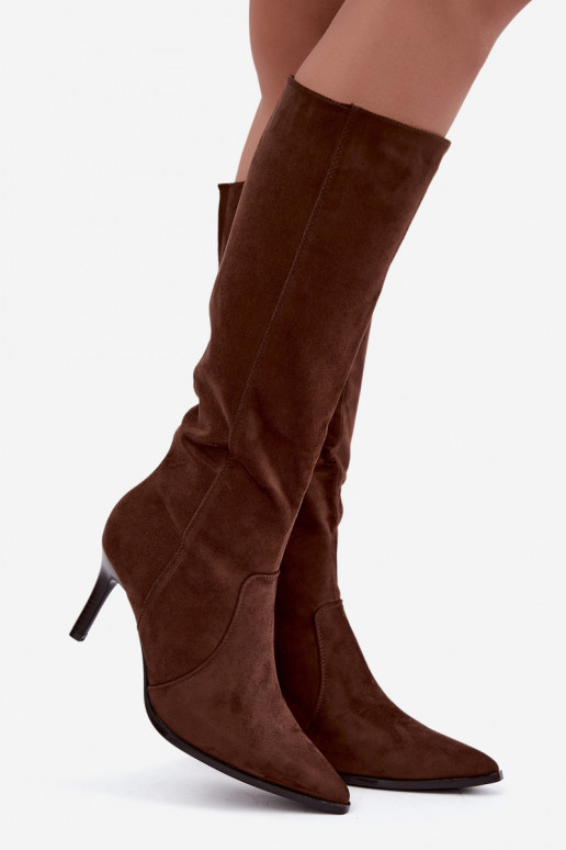 Warme braune kniehohe Stiefel mit Absatz Taelia