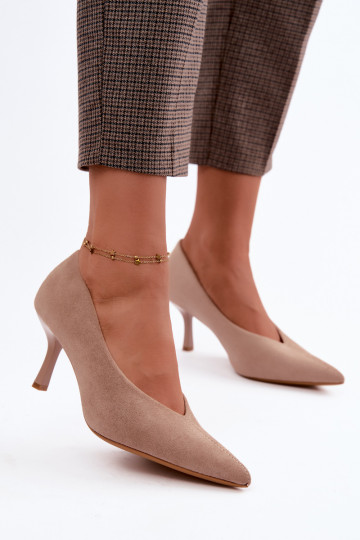 Sandfarbene hochhackige Schuhe mit dekorativer Stickerei Sedria