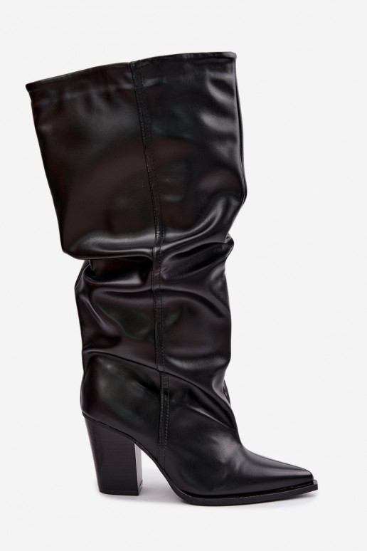 Schlüpfschuhe kniehohe Stiefel mit Absätzen und Rüschen aus Kunstleder in Schwarz Jensy