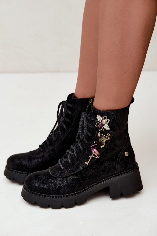Fauxleder Arbeitsknöchelstiefel mit Schnallen in Schwarz