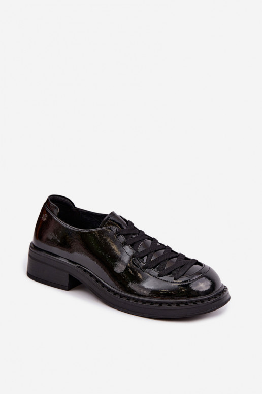 Lackleder Halbschuhe mit Schnürsenkeln in Schwarz