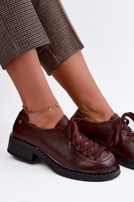 Lackleder Halbschuhe mit Schnürsenkeln in Dunkelbraun