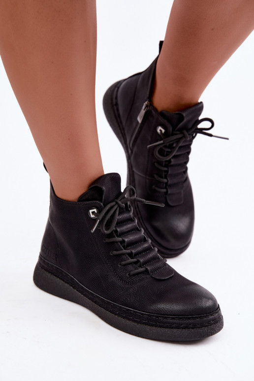Wärmende Stiefeletten aus Kunstleder Artiker in Schwarz