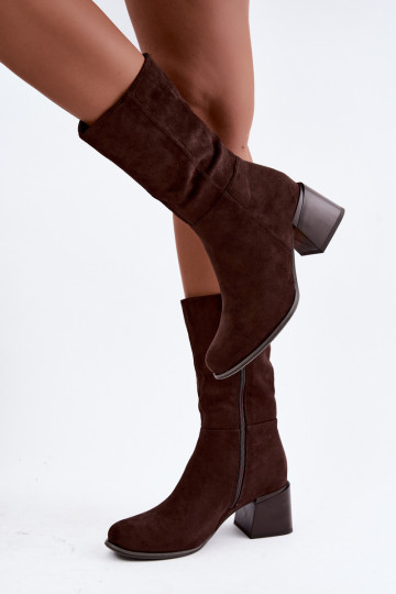 Wärmende lange Stiefel aus Kunstveloursleder Klocke in Schokolade