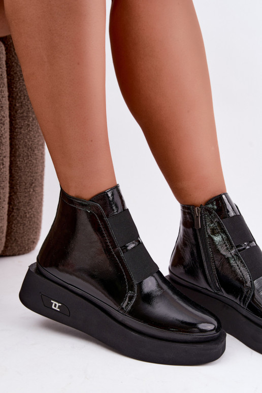 Schwarze Leder-Stiefeletten mit Plateau und Lackeffekt Artiker 55C0820