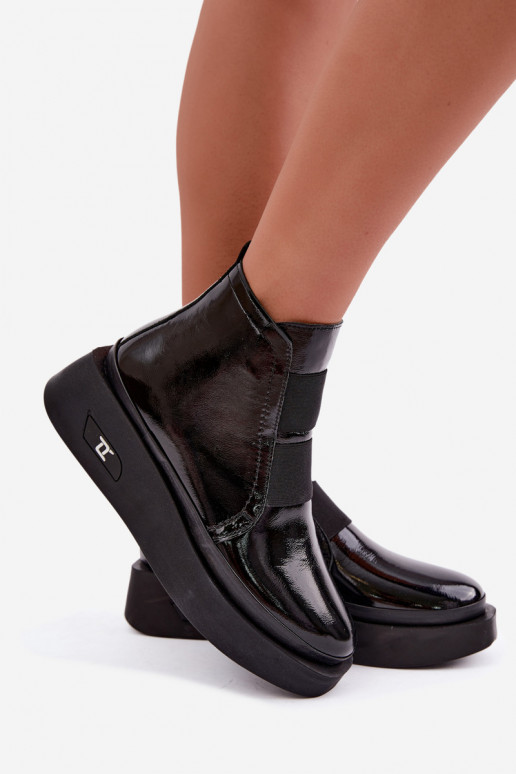 Schwarze Leder-Stiefeletten mit Plateau und Lackeffekt Artiker 55C0820