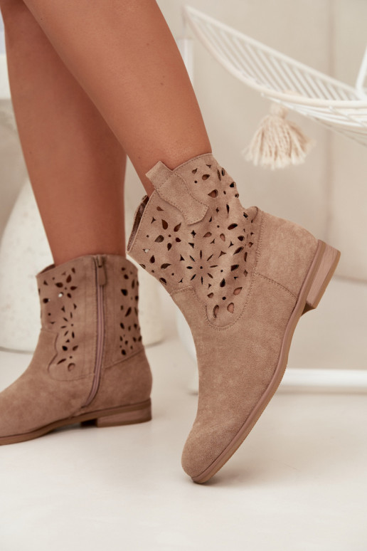 Damen Stiefeletten mit Ausschnitt-Elementen und breiten Absätzen aus sandfarbenem Kunstveloursleder Athera