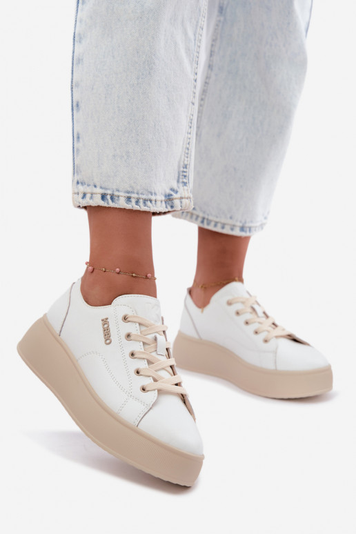 Fauxleder-Sneaker mit Plateau Kobbo in Weiß