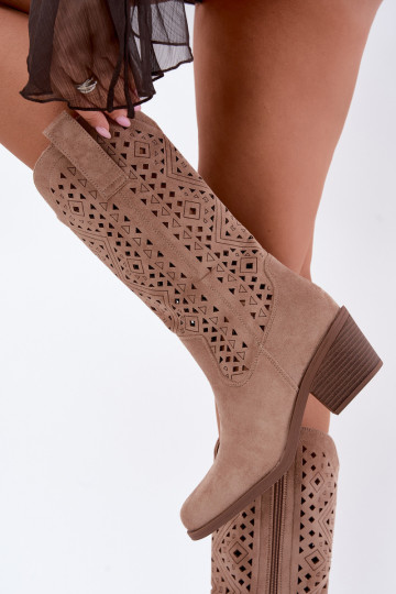 Stiefel bis zum Knie mit Ausschnitt-Elementen im Cowboy-Stil mit Absätzen S.Barski HY62-8126 in Sand 2