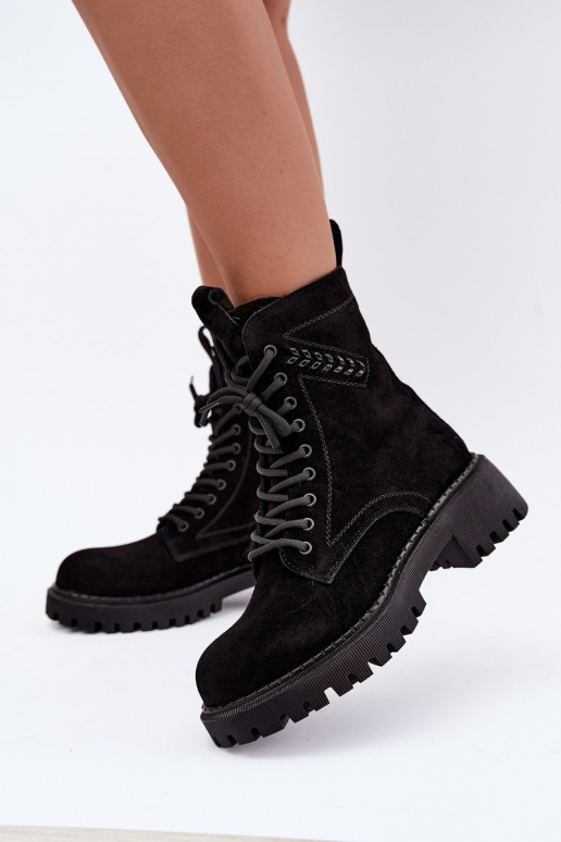 Damen Arbeitsstiefeletten aus Kunstwildleder isoliert D&A JC62-1035 in Schwarz