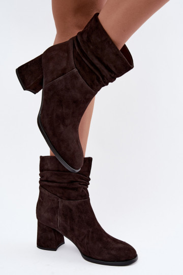 Natursuede Stiefeletten mit Falten und Absätzen D&A JC62-1021 schokoladenbraun