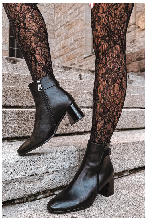 Wärmende Stiefeletten mit Absätzen in Schwarz Vinceza 58660
