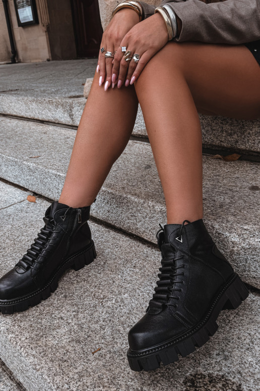 Damen Stiefeletten mit Plattform D&A JC62-1044 in Schwarz
