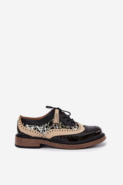 Damenlederschuhe mit Schnürsenkeln und Quasten Tai turiciejka K7816-01 in Schwarz