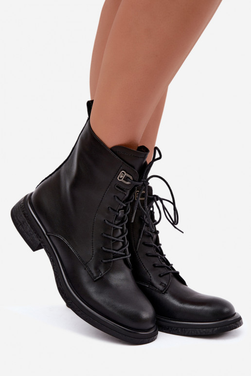 Wärmende Lederstiefeletten Tai turiciejka K7751-01 in Schwarz