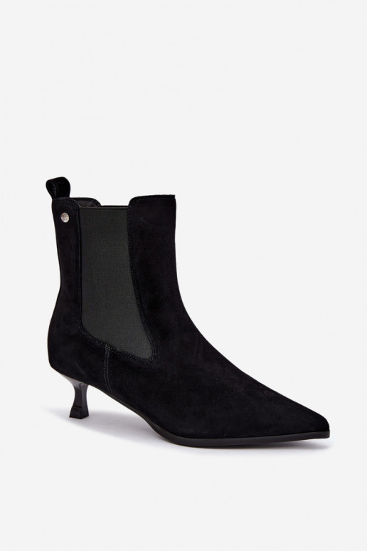 Wärmende Velourslederstiefel mit Absätzen Tai turiciejka K7756-01 in Schwarz