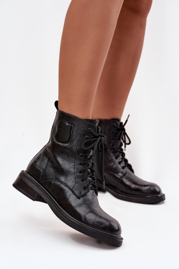 Schwarze Stiefeletten aus Kunstleder für Damen mit dekorativen Details Tai turiciejka K7180-01 2
