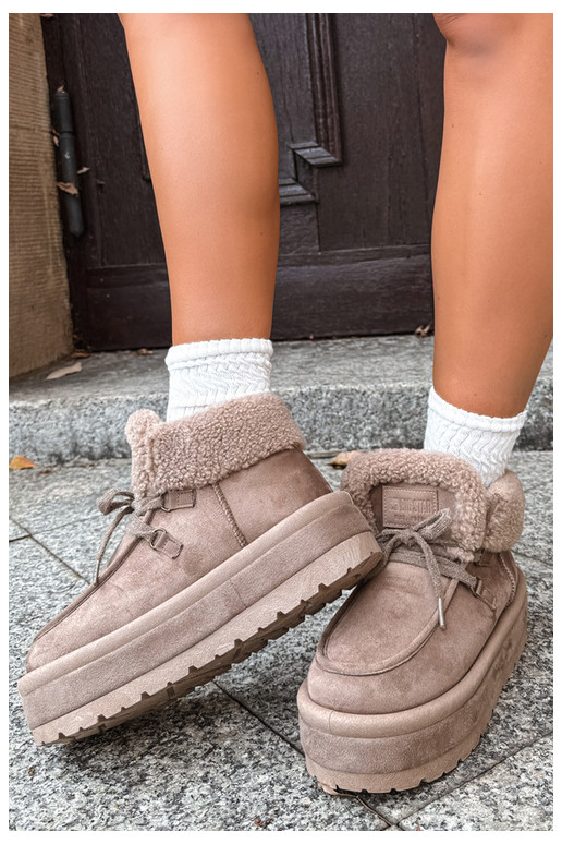 Schneestiefel mit Plattform und Isolierung Big Star UU274215 in Sandfarbe