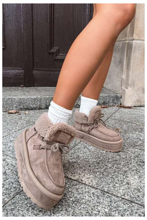 Schneestiefel mit Plattform und Isolierung Big Star UU274215 in Sandfarbe