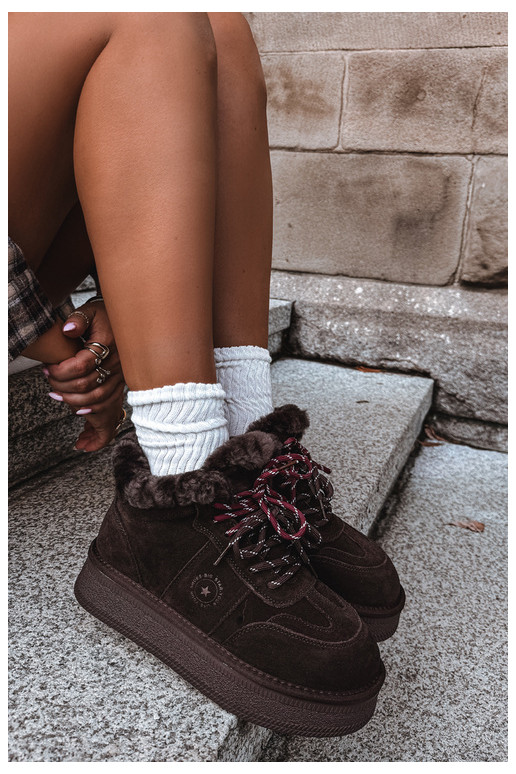 Faux-Suede Schneestiefel für Damen mit Schnürsenkeln Big Star UU274312 in Schokoladenfarbe