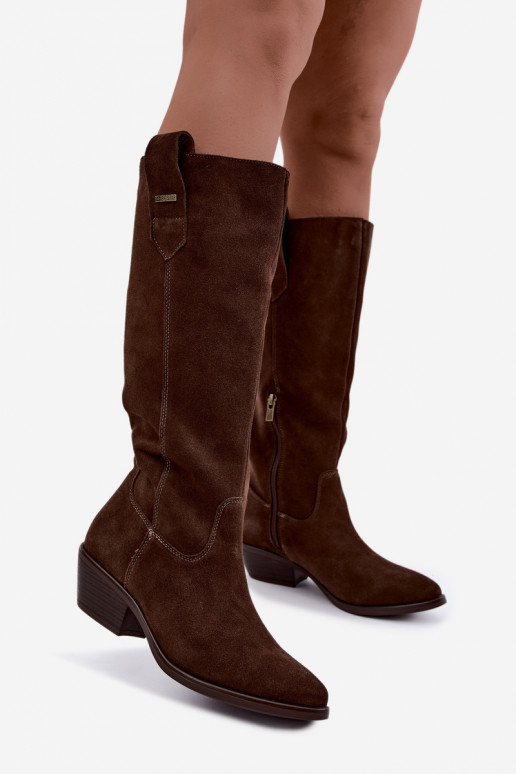Faux-Suede Damenstiefel bis zum Knie mit niedrigem Absatz isoliert Big Star UU274519 in Schokoladenfarbe