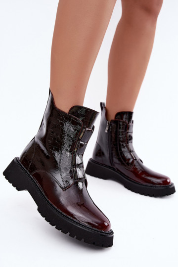 Isolierte Damenstiefeletten mit Lackeffekt T.Sokolski Z26-501 burgunder