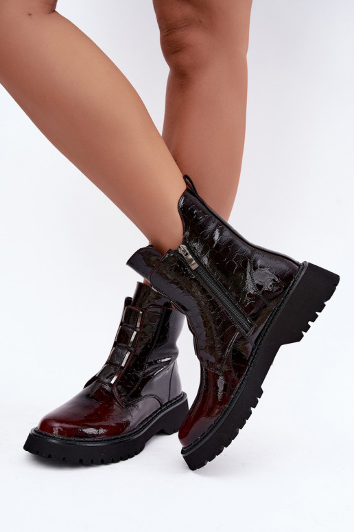 Isolierte Damenstiefeletten mit Lackeffekt T.Sokolski Z26-501 burgunder