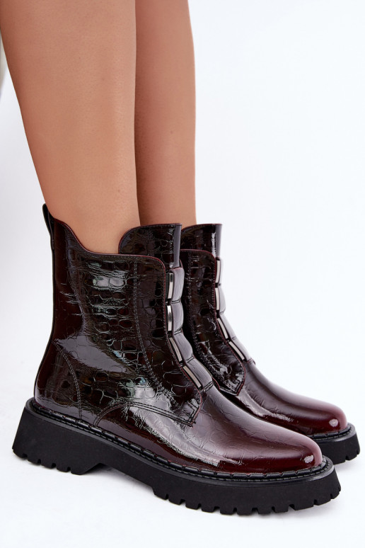 Isolierte Damenstiefeletten mit Lackeffekt T.Sokolski Z26-501 burgunder