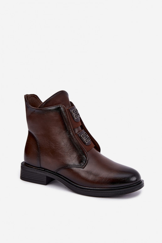 Damen gefütterte Stiefeletten auf niedrigen Absätzen mit schönen Details in dunkelbrauner Farbe Tavressa