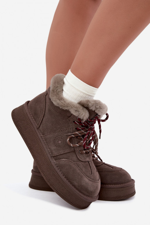 Damen Schneestiefel aus Kunstsuede mit Schnürsenkeln Big Star UU274313 in brauner Farbe