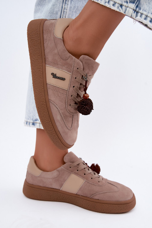 Sneaker aus Kunstveloursleder mit flauschigen Pompons Vinceza 79682 sandfarben