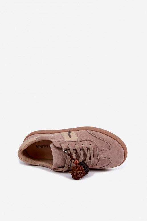 Sneaker aus Kunstveloursleder mit flauschigen Pompons Vinceza 79682 sandfarben